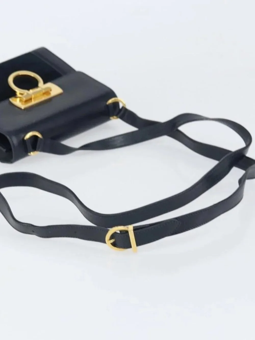 Salvatore Ferragamo Gancini Shoulder Bag Leather Navy Gold Auth 166375